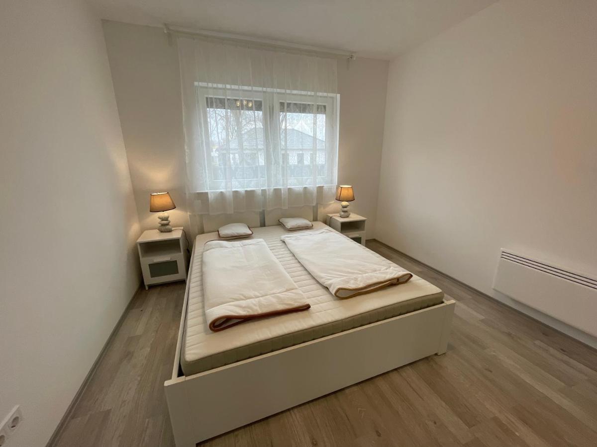 Sorrento Deluxe Apartment - Jacuzzi 希欧福克 外观 照片