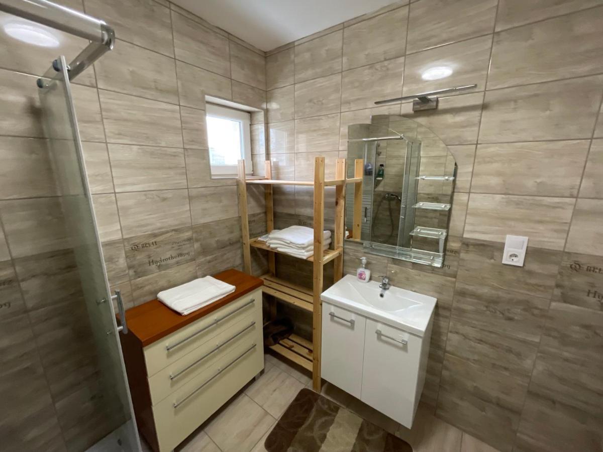 Sorrento Deluxe Apartment - Jacuzzi 希欧福克 外观 照片